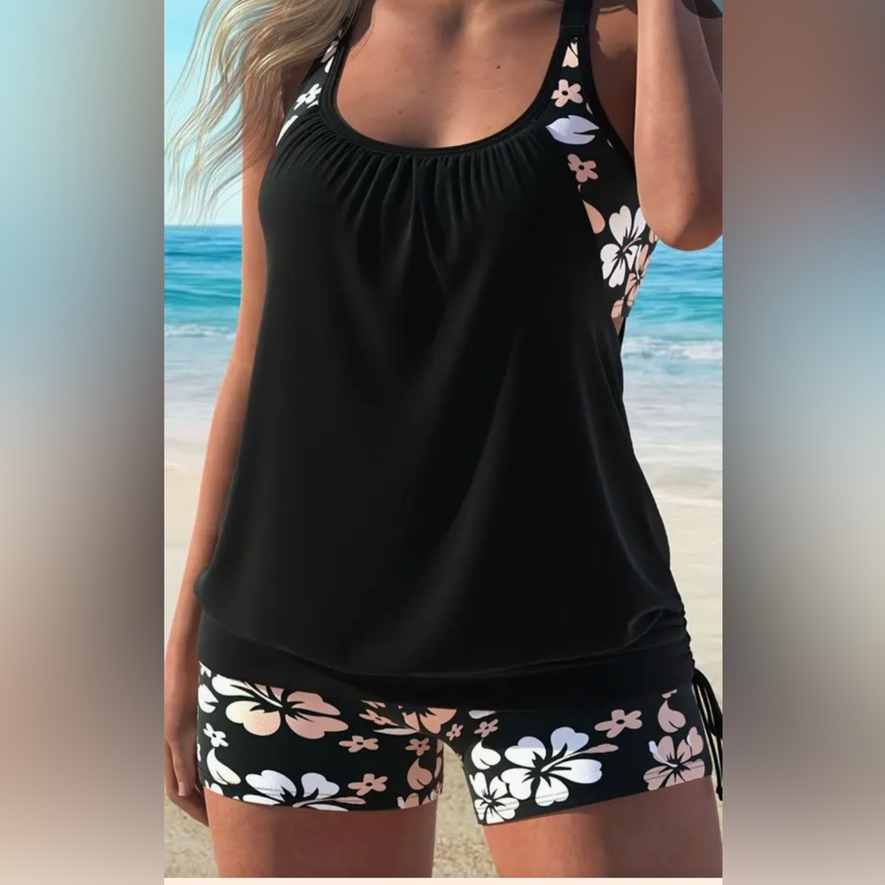 NWOT Black and White Floral Tankini Set Swimwear
